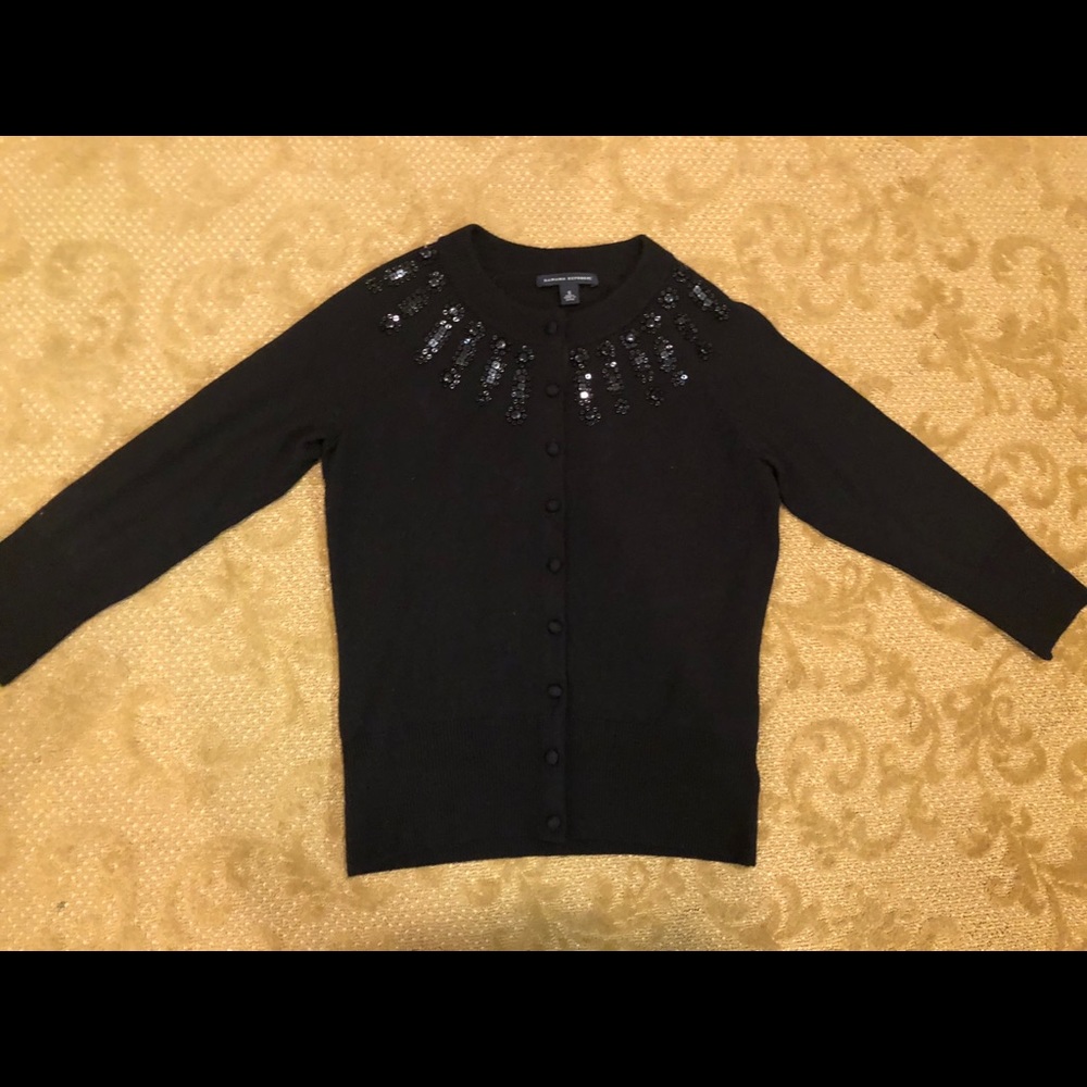 Women’s banana republic embellished sweater